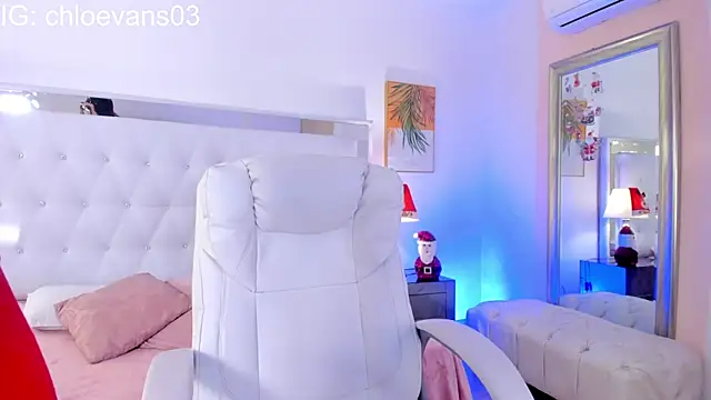 Snapshot of Chloe_evans__ chatting on December 2025 11:38:02 AM Chloe evans online show from December 2025 11:38:02 AM