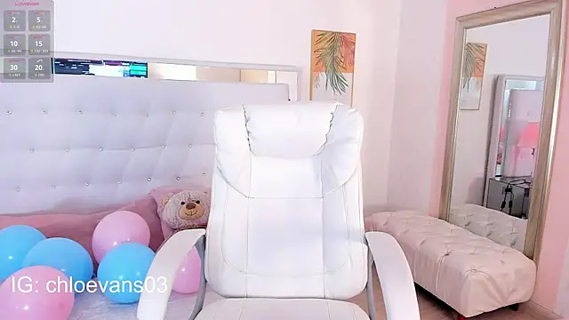 Chloe evans   online show from September 2025 11:57:01 AM