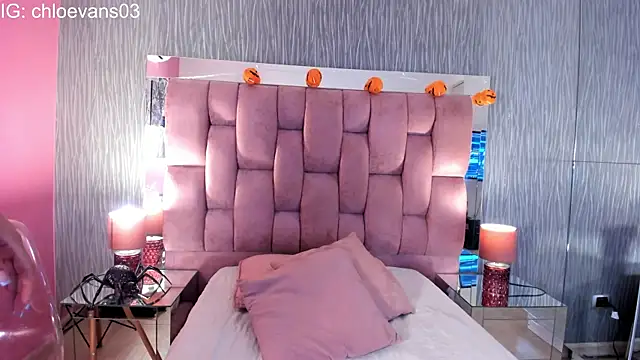 Snapshot of Chloe_evans__ chatting on October 2025 11:42:01 AM Chloe evans online show from October 2025 11:42:01 AM