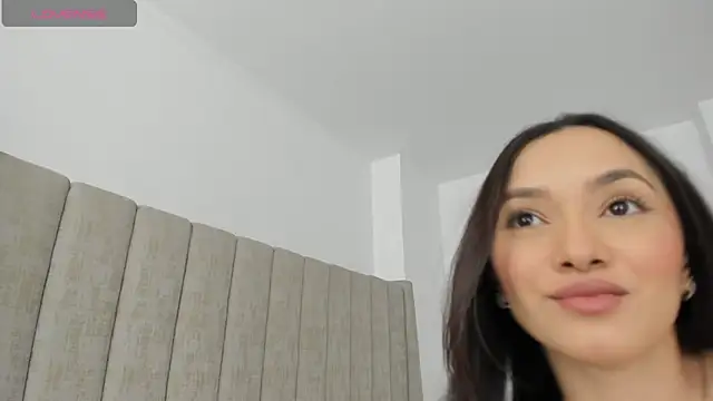 lovefresita online show from June 2026 09:42:01 PM