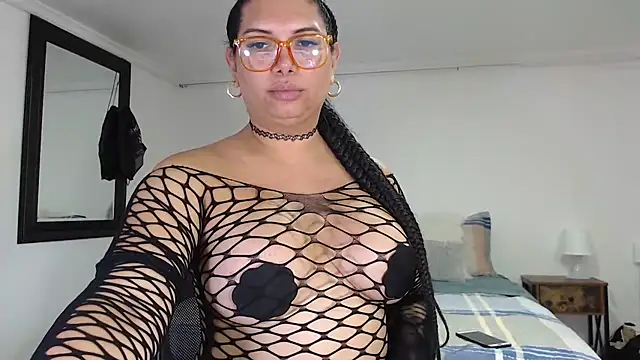 Snapshot of flowerdirtty chatting on November 2025 04:12:01 PM flowerdirtty online show from November 2025 04:12:01 PM