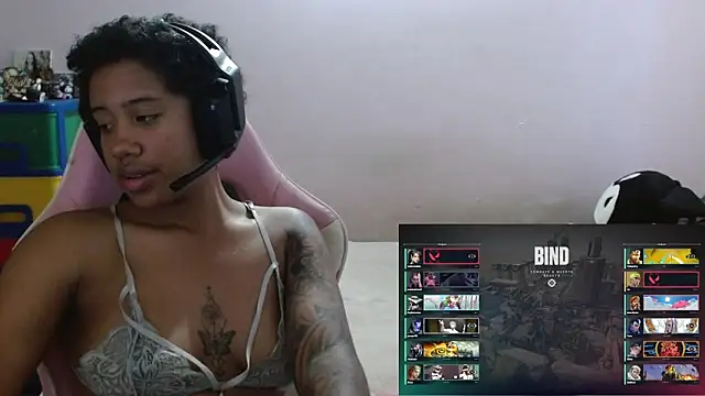 TiffanyRoouse online show from November 2025 10:13:02 PM