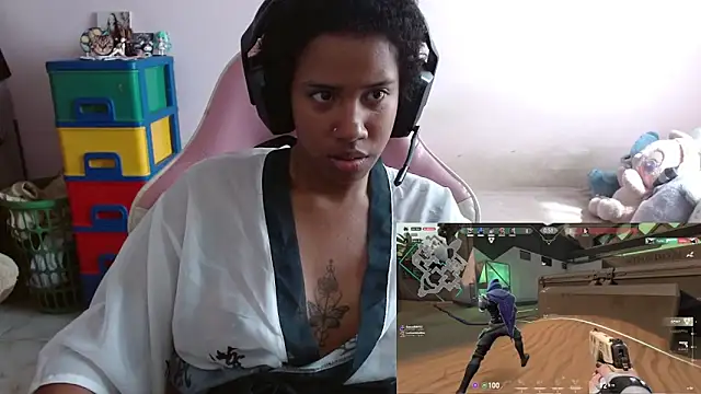 TiffanyRoouse online show from November 2025 03:06:02 PM