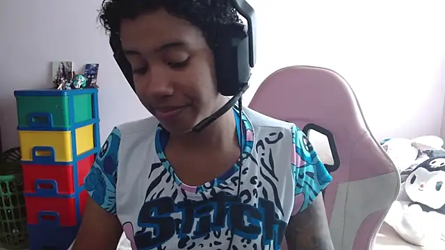 TiffanyRoouse online show from November 2025 02:28:02 PM