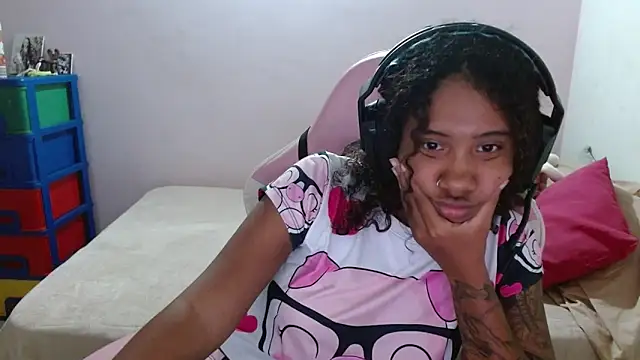 TiffanyRoouse online show from March 2025 12:01:02 AM