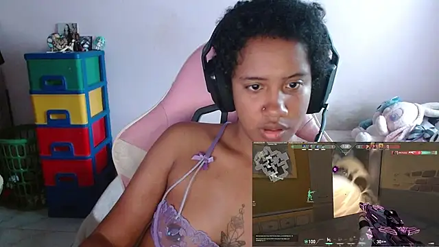 TiffanyRoouse online show from November 2025 10:13:01 PM