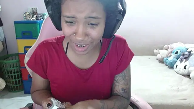 TiffanyRoouse online show from October 2025 11:14:01 PM