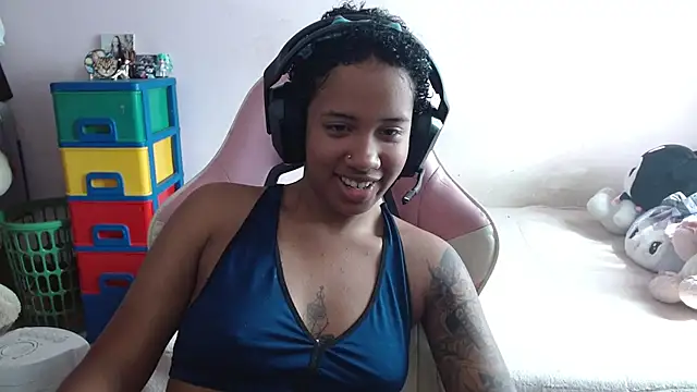 TiffanyRoouse online show from October 2025 02:58:01 PM