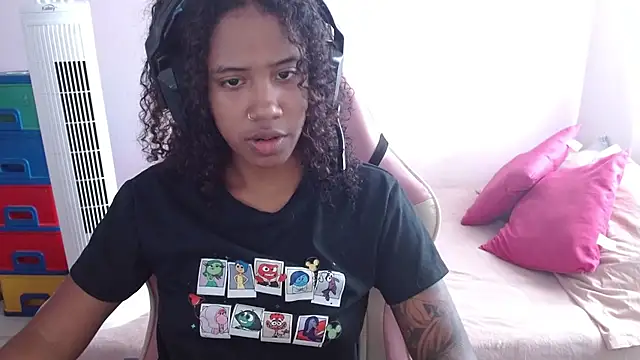 TiffanyRoouse online show from January 2025 08:26:01 PM