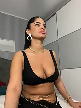 Snapshot of _adelle chatting on June 2026 11:37:02 AM adelle online show from June 2026 11:37:02 AM