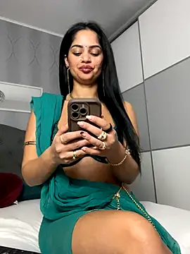  adelle online show from November 2025 02:10:01 PM