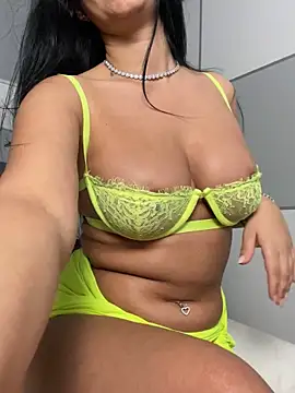  adelle online show from March 2025 05:50:01 PM