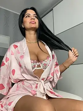 Snapshot of _adelle chatting on June 2026 09:43:01 AM adelle online show from June 2026 09:43:01 AM