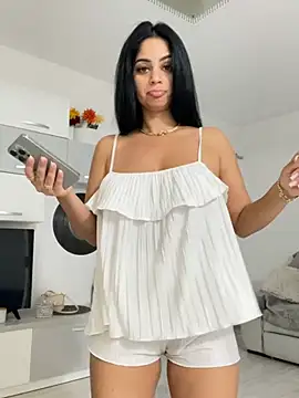 Snapshot of _adelle chatting on July 2026 10:45:01 AM adelle online show from July 2026 10:45:01 AM