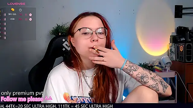 me  hanna online show from October 2025 01:18:01 AM