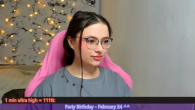 me  hanna online show from February 2025 09:05:02 PM