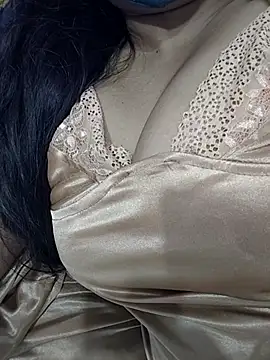 Snapshot of Archna-ji chatting on September 2025 06:30:01 PM Archna-ji online show from September 2025 06:30:01 PM