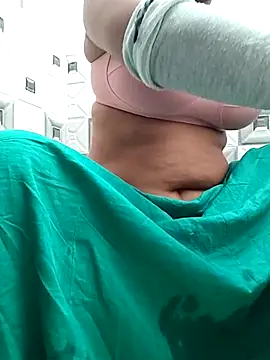 Snapshot of Archna-ji chatting on October 2025 08:24:02 AM Archna-ji online show from October 2025 08:24:02 AM