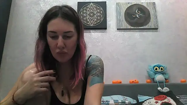 BlueXOwl online show from November 2025 05:28:02 PM