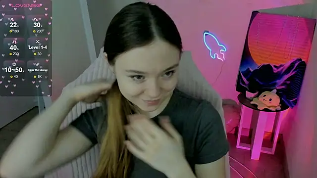 Florence meow online show from February 2025 07:50:01 AM
