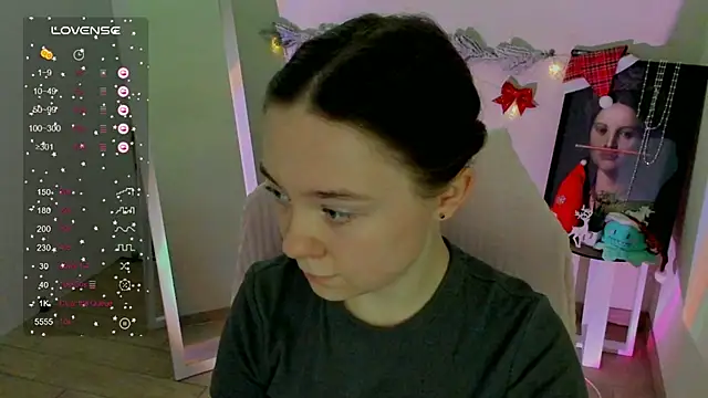 Florence meow online show from December 2024 09:21:02 AM