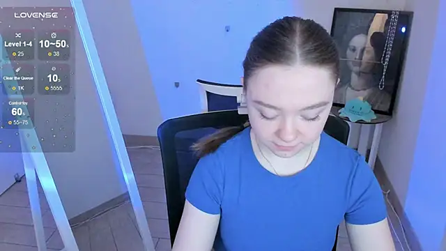 Florence meow online show from April 2026 06:47:02 AM