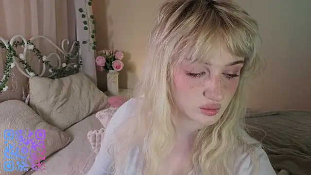ELLIEJAY online show from July 2026 05:25:01 AM