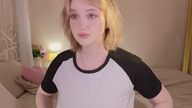 ELLIEJAY online show from February 2026 05:43:01 AM