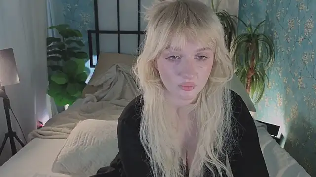 ELLIEJAY online show from June 2026 05:38:02 AM