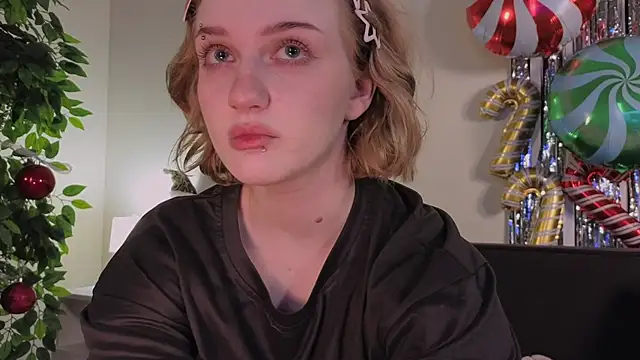 ELLIEJAY online show from December 2025 05:23:02 AM