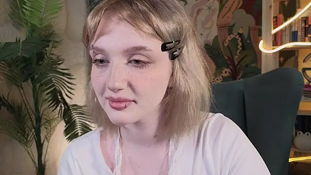 ELLIEJAY online show from April 2026 05:36:01 AM