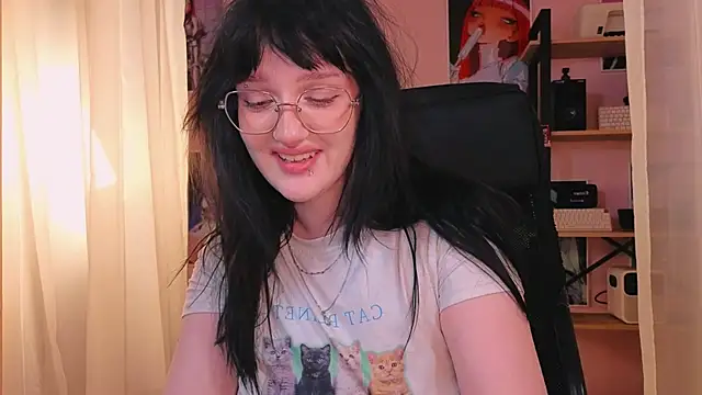 ELLIEJAY online show from October 2025 05:11:02 AM