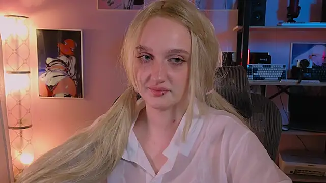 ELLIEJAY online show from May 2026 05:25:02 AM