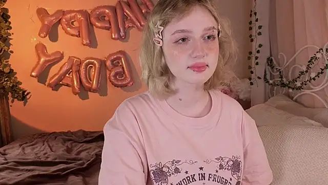 ELLIEJAY online show from April 2026 05:31:01 AM