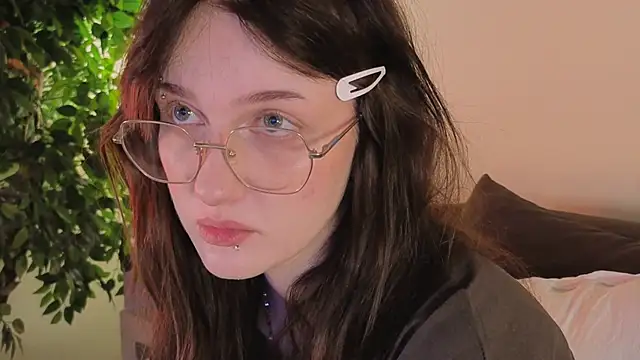 ELLIEJAY online show from November 2025 05:19:02 AM