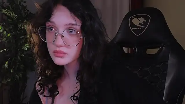 ELLIEJAY online show from October 2025 05:17:02 AM