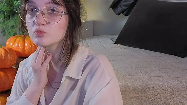 ELLIEJAY online show from November 2025 05:23:01 AM