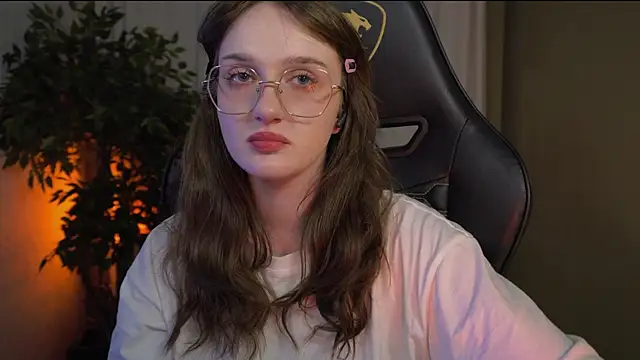 ELLIEJAY online show from March 2025 11:35:02 PM