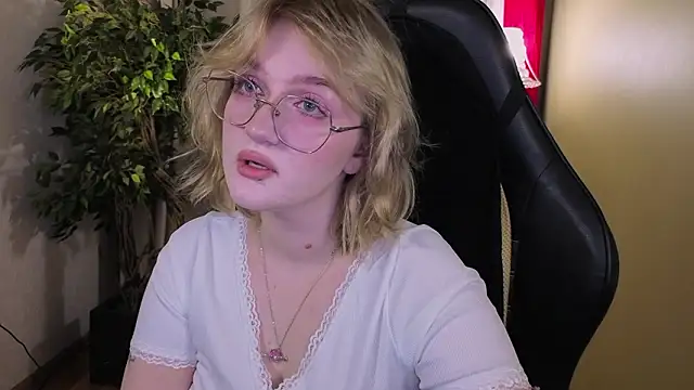 ELLIEJAY online show from March 2026 05:15:02 AM