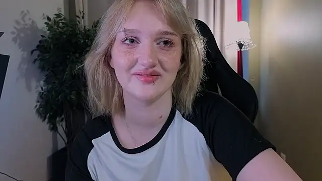 ELLIEJAY online show from March 2026 05:13:01 AM