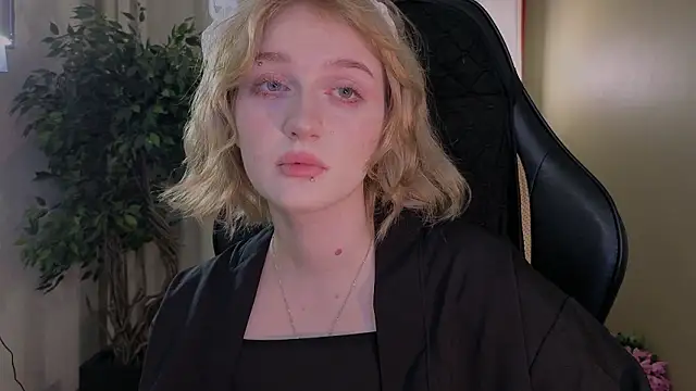 ELLIEJAY online show from February 2026 05:18:01 AM