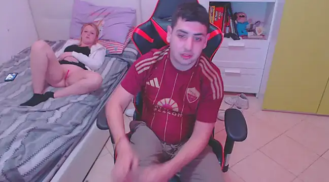 claudio20031 online show from February 2025 08:42:01 PM