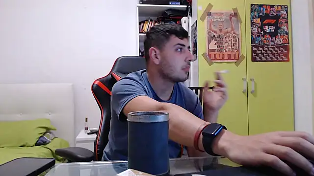 claudio20031 online show from December 2024 09:22:01 PM