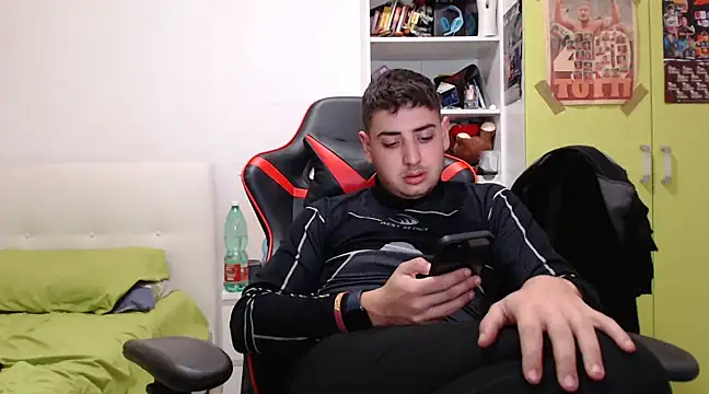 claudio20031 online show from December 2024 05:23:02 PM