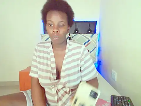dinnykrazx online show from May 2026 06:44:01 AM