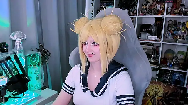Snapshot of ohclementine chatting on May 2026 01:04:01 PM ohclementine online show from May 2026 01:04:01 PM