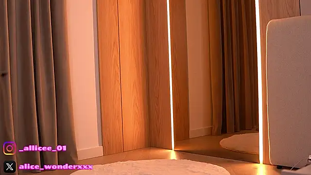 VanessaSimon online show from March 2026 06:19:02 AM