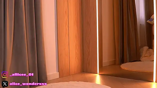 VanessaSimon online show from March 2026 06:15:02 AM