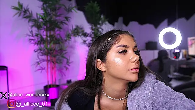 VanessaSimon online show from March 2025 06:03:02 AM