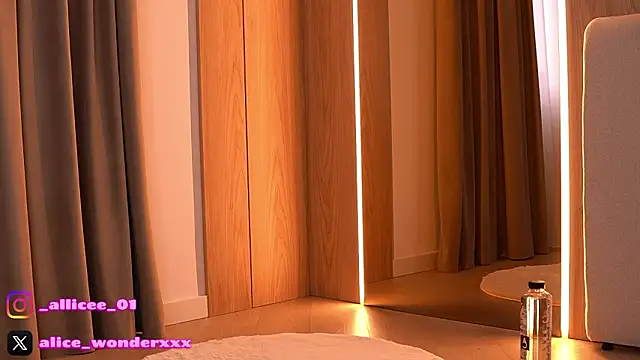 VanessaSimon online show from March 2026 06:20:01 AM